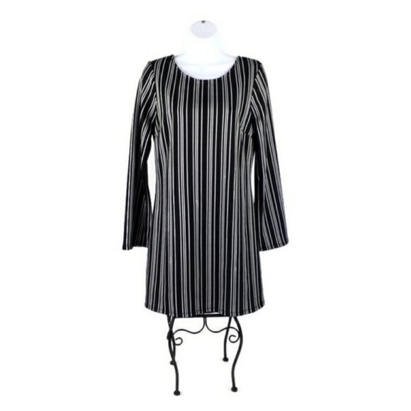 Speechless Black White Stripe Long Bell Sleeve Lace Up Back Mini Dress Womens M - Picture 10 of 10